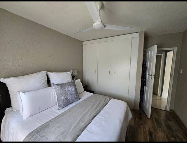 2 BEDROOM APARTMENT FOR SALE IN NEW REDRUTH